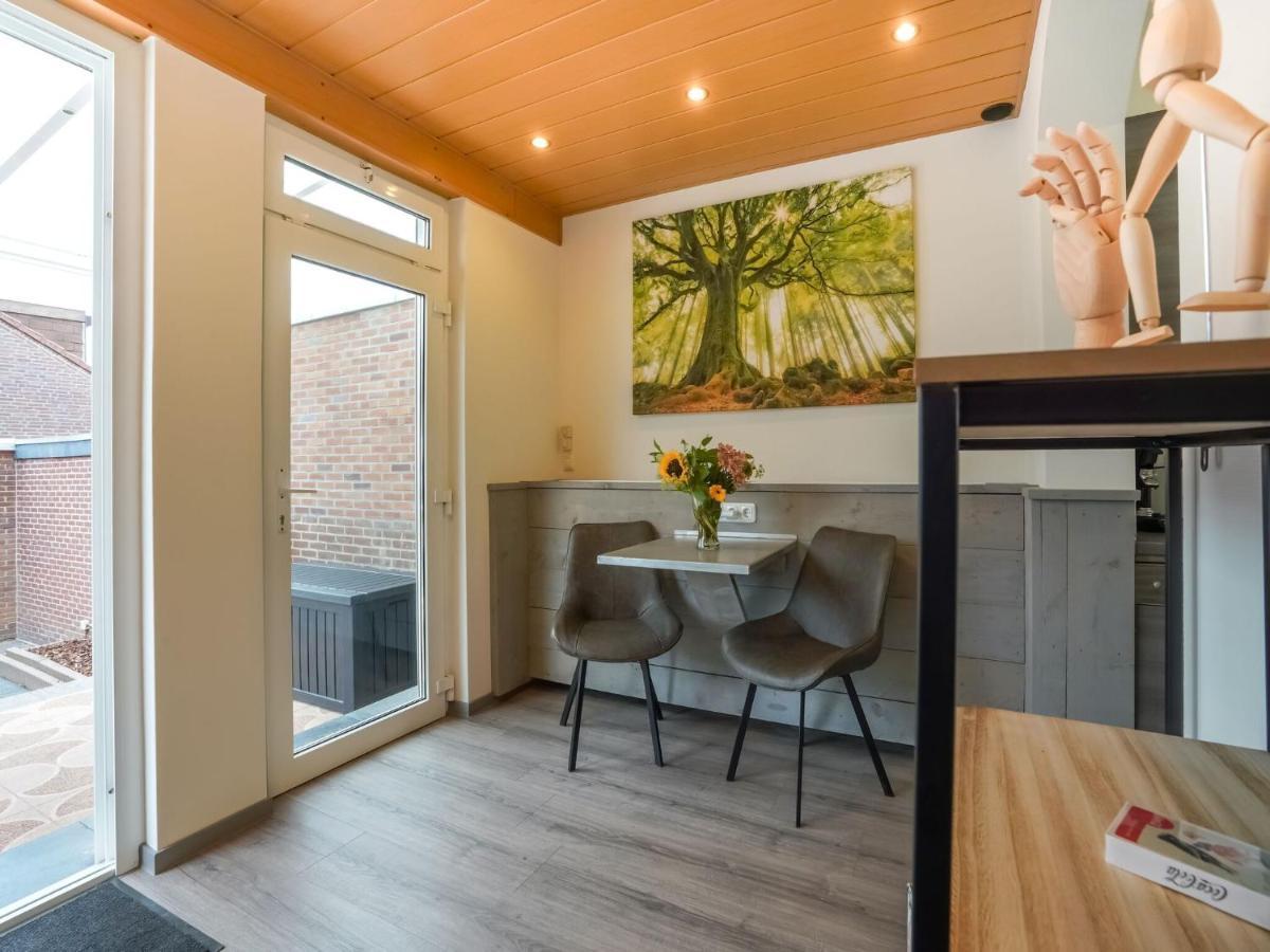 Villa Terraced House In Kerkrade With A Garden Esterno foto