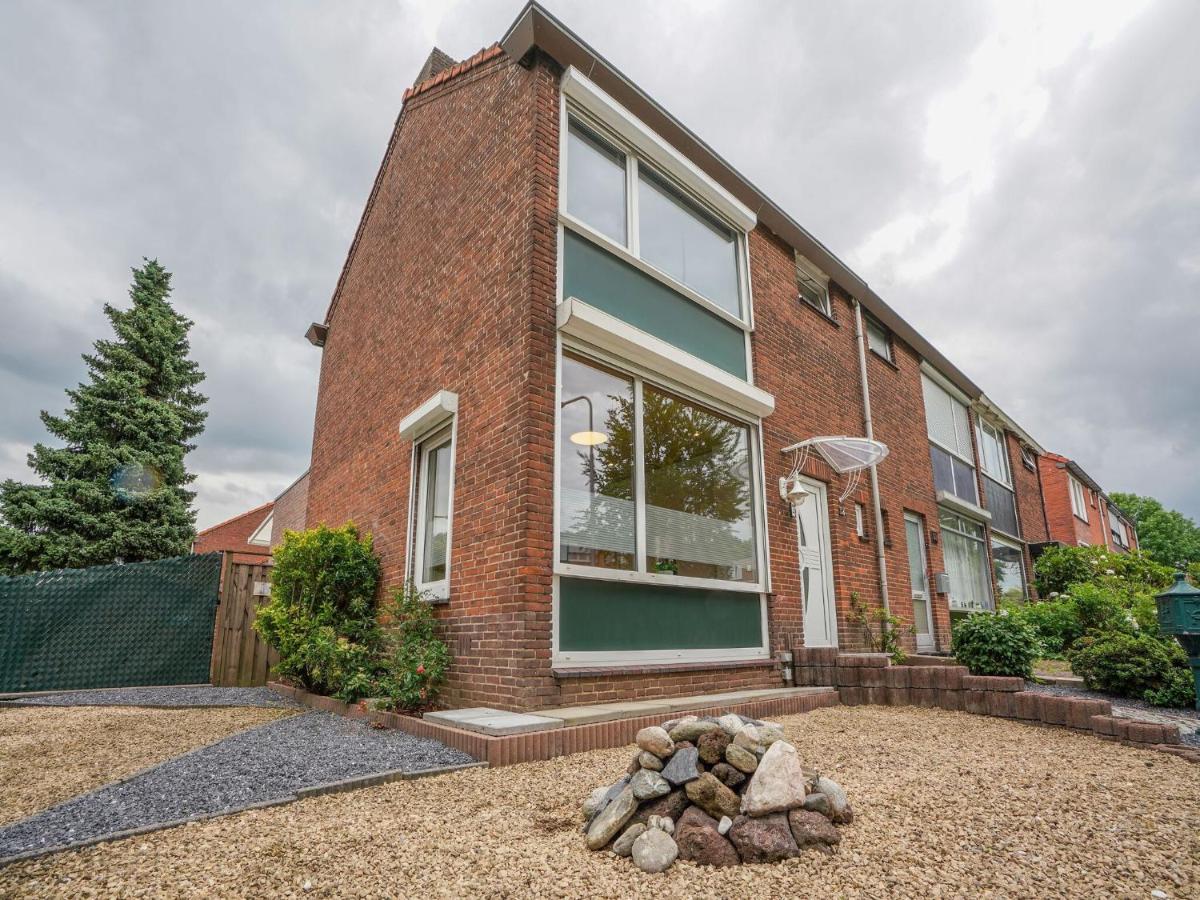 Villa Terraced House In Kerkrade With A Garden Esterno foto