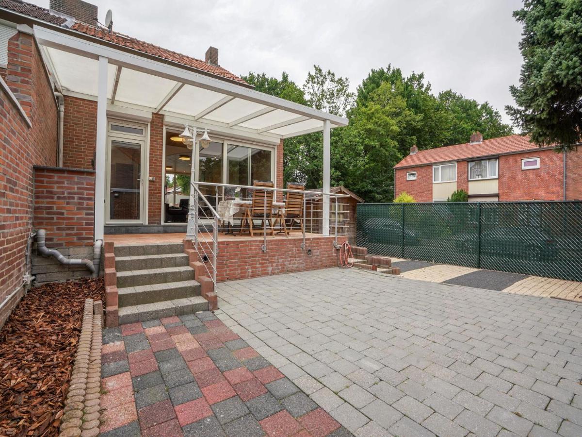 Villa Terraced House In Kerkrade With A Garden Esterno foto