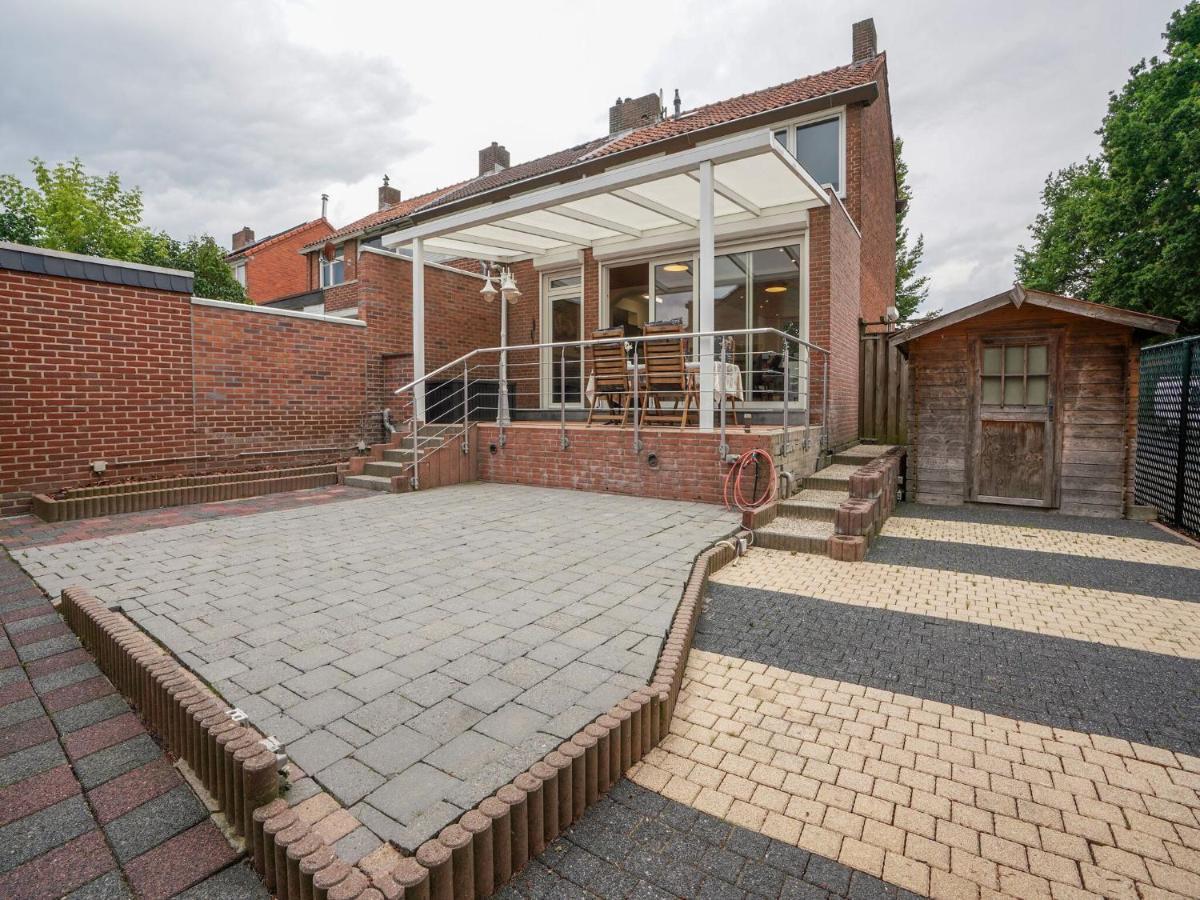 Villa Terraced House In Kerkrade With A Garden Esterno foto